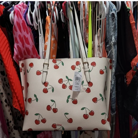 NWT Coach Multi Mollie Tote With Heart Cherry Print - Picture 9 of 9